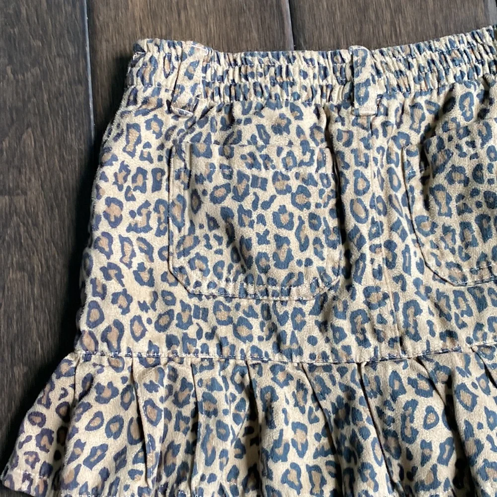 💜3/$15 Children’s Place Leopard Skirt